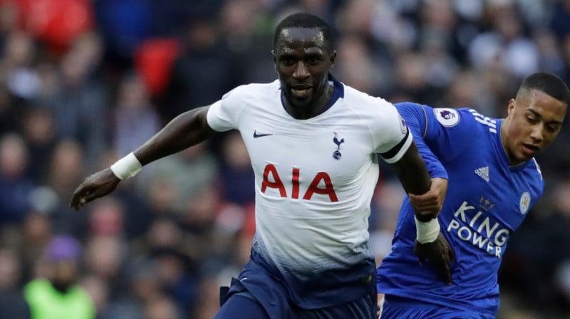 "Ψέμα" η ηλικία Σισοκό! "Τρέχει στα... κόκκινα - Μπαλάτος χαφ με εντάσεις"