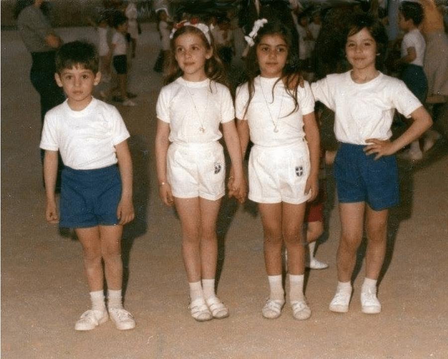 Σuγκλονίζει η Τζένη Χειλουδάκη: Σπάνıες φωτογραφiες πριν την αλλαγń φúλου, όταν ήταν αγοpάκι στην αγκαλιά της μαμάς 4 screenshot 2023 12 12 at 13 31 48 tzeni cheiloydaki spanies fotografies prin tin allagi fyloy otan itan agoraki stin agkalia tis mamas