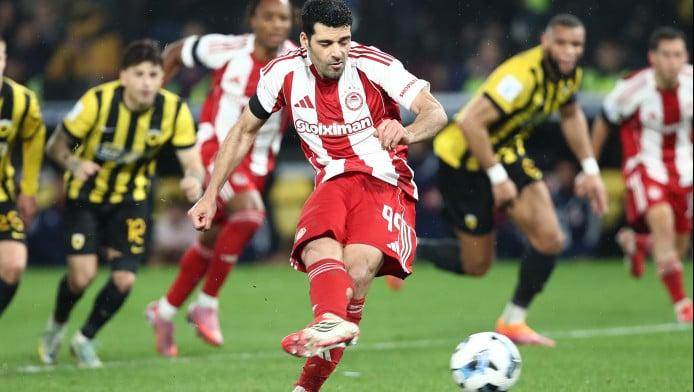 Σπουδαίος Ταρέμι! Η χειρονομία σε ΑΕΚτζήδες και τι έκανε αμέσως μετά (ΦΩΤΟ)