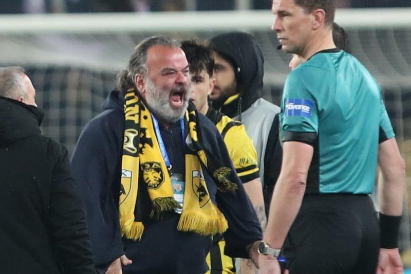 Επεισόδιο Ηλιόπουλου-Καραπαπά! Τί συνέβη μετά το τέλος στο ΑΕΚ-Ολυμπιακός