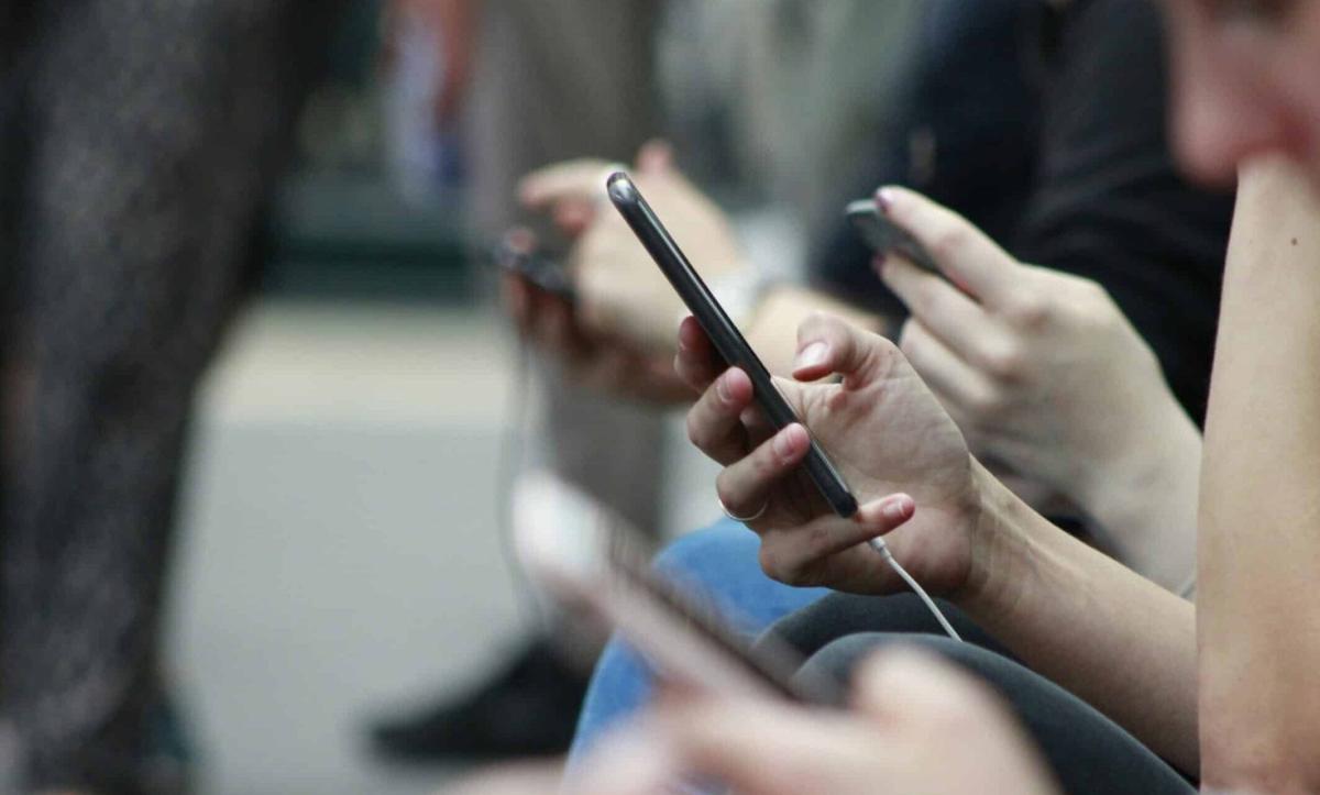 SMS για δωρεάν εξετάσεις για νεφρά: Πού κλείνουν ραντεβού οι δικαιούχοι 1 mobile scaled e1714339636551