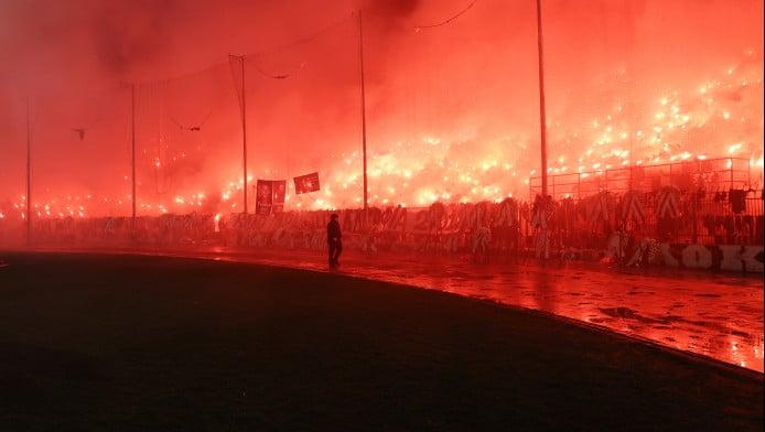 «Αληταράδες! Σηκώνεις τα χέρια ψηλά πλέον με την καφρίλα…»