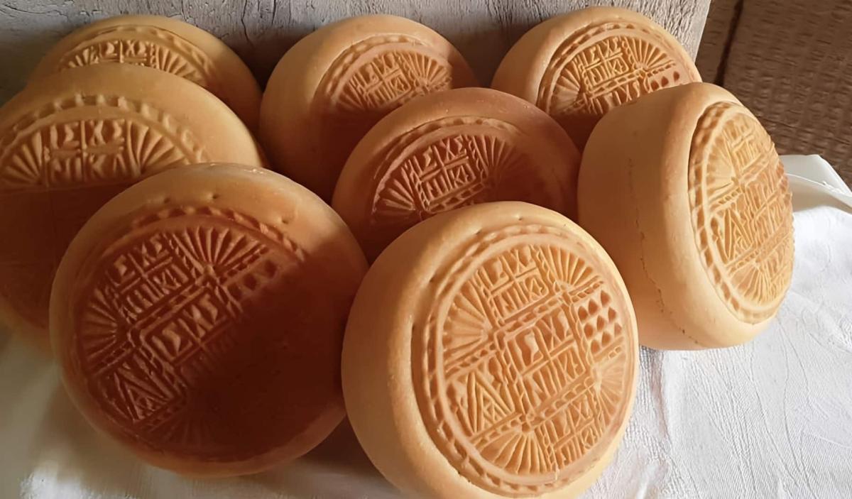 To ιερό ψωμί: Συνταγή για σπιτικό πρόσφορο 2 3333 12