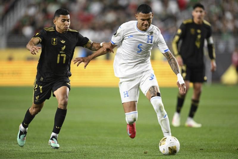 Νέα περίπτωση για τα χαφ του ΠΑΟ - Παρουσία σε Ισπανία, ΗΠΑ