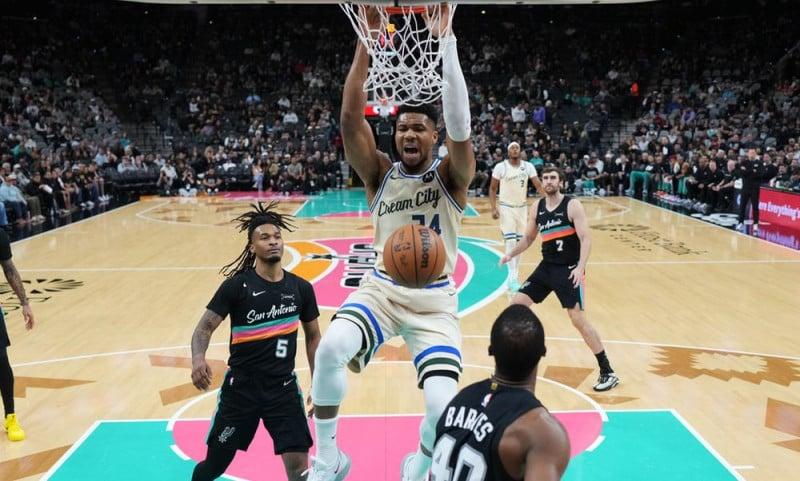 O Αντετοκούνμπο