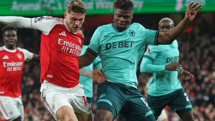 Προβάδισμα Ολυμπιακού για Βιγιάρ - Υπέρβαση με Αγκμπάντου των 18 εκατ.!