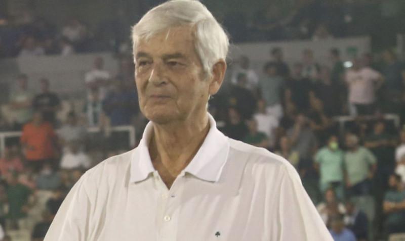 Ένας χρόνος χωρίς τον Τάκη Οικονομόπουλο!