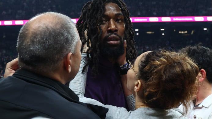 Προκλητικός Μπόλντγουιν στο ΟΑΚΑ - Του... όρμησε ο Λεσόρ στη λήξη! (ΒΙΝΤΕΟ)