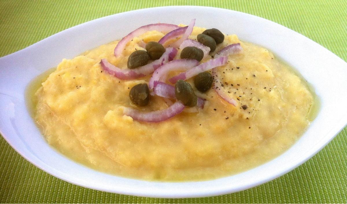 Εμείς το σνομπάρουμε, οι τουρίστες το λατρεύουν: Το υποτιμημένο ελληνικό φαγητό που ξετρέλανε την Αντζελίνα Τζολί 1 882943 558323780927274 688013728 o