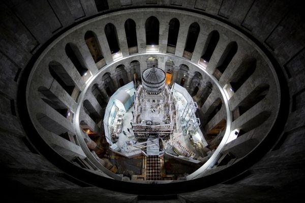 01 church holy sepulchre.adapt.1190.1