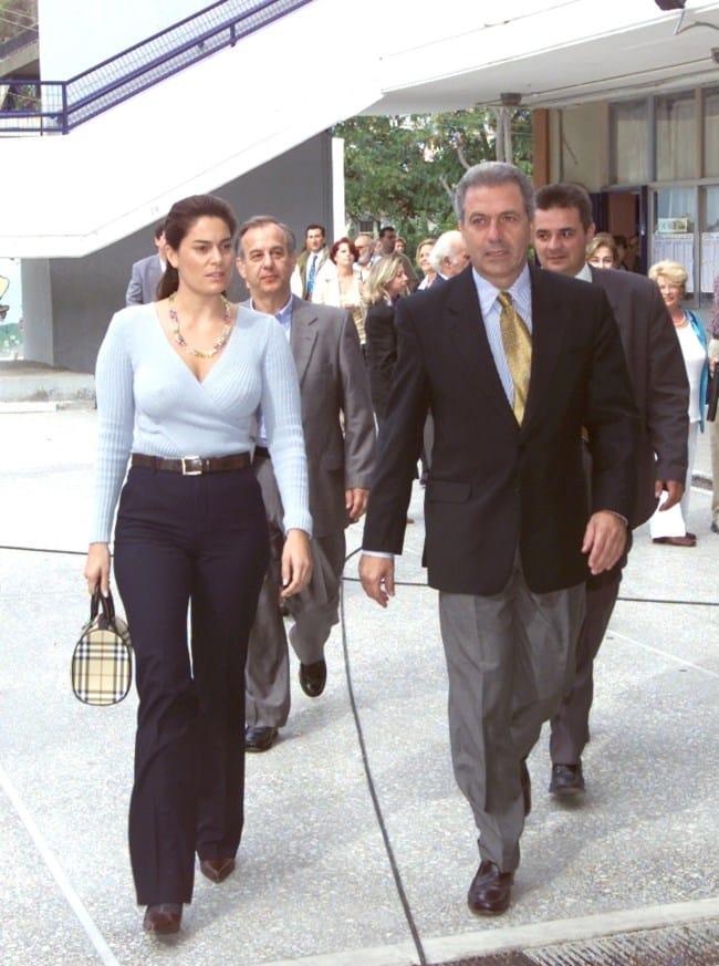 Δημήτρης Αβραμόπουλος: Η πρώτη εξομολόγηση για το διαζύγιο μετά από 30 χρόνια γάμου με τη Βίβιαν Σπανούδη 2 80e54073fc85467ba225e24e8036eb4c