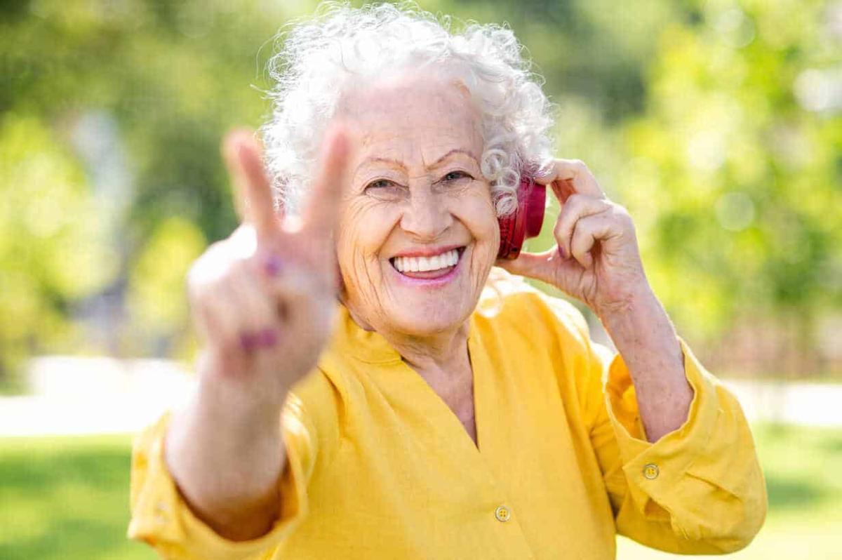 cool modern and happy old senior woman portrait elderly people in the age of 60 70 80 having fun and spending time together concepts about elderly seniority and wellness aging dmdf02343