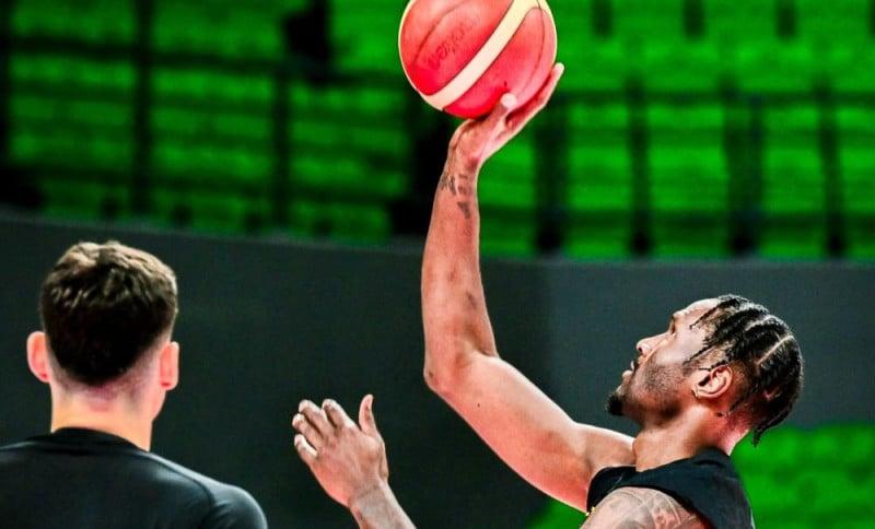 Ο Νάιτζελ Χέιζ-Ντέιβις