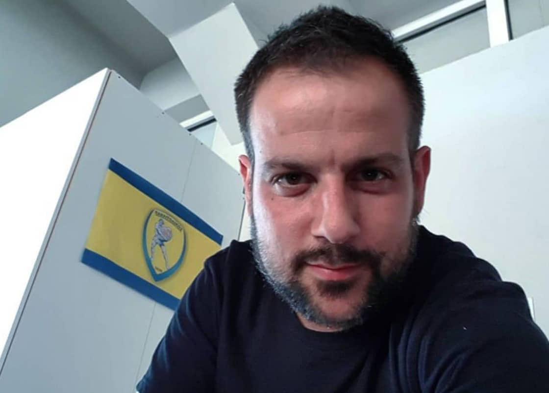 Bαρύ πένθος για τον Βάιο - Πέθανε τόσο νωρίς 2 vaios 1