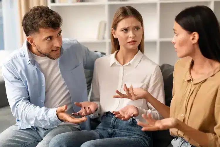 adult siblings fighting 112524 466c190f3c934aaab9103bfca0fd2e89 11zon