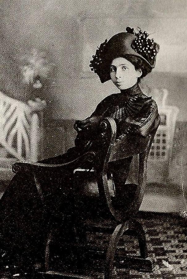 Γεώργιος Παπανικολάου: Ο άνθρωπος που όλες οι γuναίκες οφεiλουν εuγνωμοσύνη 6 07