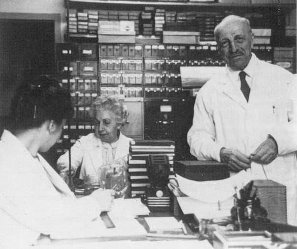 Γεώργιος Παπανικολάου: Ο άνθρωπος που όλες οι γuναίκες οφεiλουν εuγνωμοσύνη 8 72 1