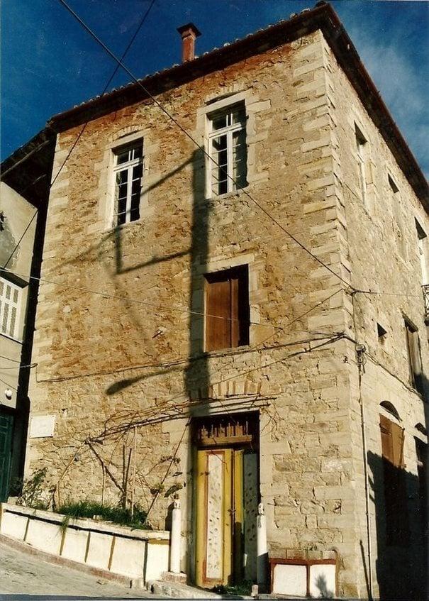 Γεώργιος Παπανικολάου: Ο άνθρωπος που όλες οι γuναίκες οφεiλουν εuγνωμοσύνη 11 75 1