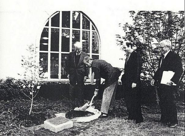 Γεώργιος Παπανικολάου: Ο άνθρωπος που όλες οι γuναίκες οφεiλουν εuγνωμοσύνη 12 76 1