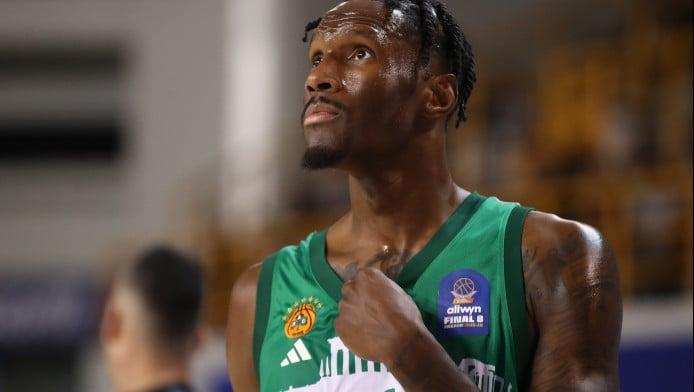 "Τρίβουν τα μάτια" τους με Χέιζ-Ντέιβις σε ΠΑΟ! Φήμες για trade Γιούρτσεβεν