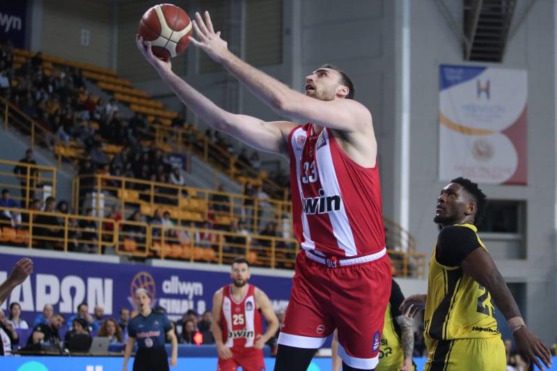 Στο νοσοκομείο για εξετάσεις ο Μιλουτίνοφ - Δείτε πώς τραυματίστηκε! (Vid)