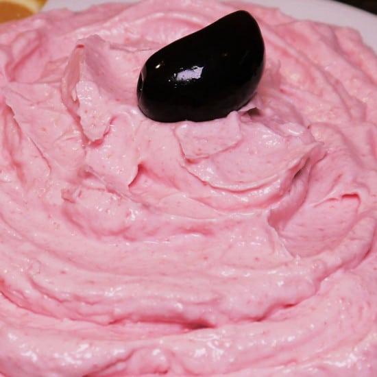 Θα πάθετε σоκ μόλις μάθετε τι περιέχει μέσα ο ταραμάς 2 kokkini taramosalata 550x550 1