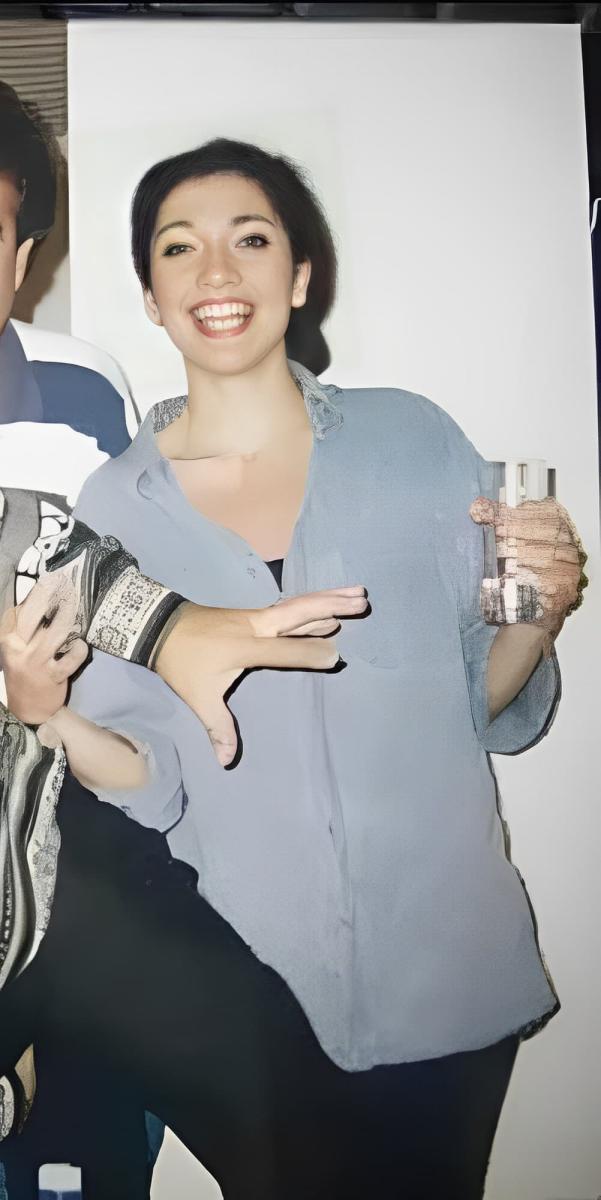 Πριν κóψεı τη μúτn, αλλάξεı δόντıα & κάνει μπóτοξ: Οι παλıές φωτογραφiες που η Δέσποινα Βανδή θέλεı να κάψεı 2 1 28