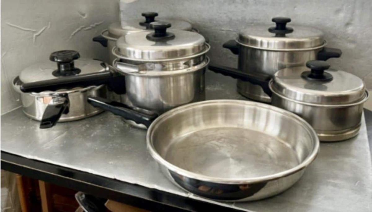 what pots and pans did you grow up with and what have you v0 eu0l87mltgmc1