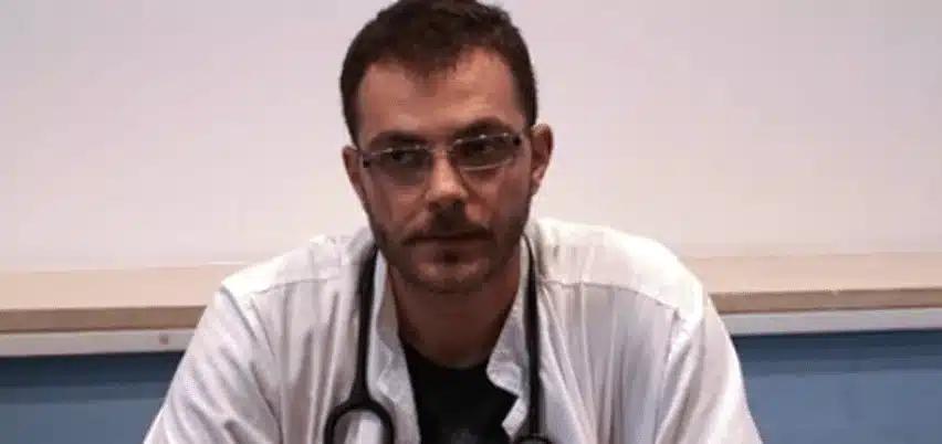 Ελληνικά Hoaxes: Άκυρος ο ισχυρισμός Γεωργιάδη ότι τον χτύπησε ο Δημήτρης Ζιαζιάς - Απομονώθηκαν καρέ 2 ziazias e1637570903777