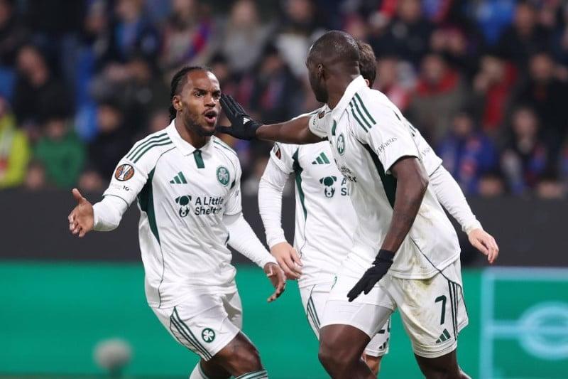 Ηρωική πρόκριση ΠΑΟ στα πέναλτι με Λαφόν! Αντεξε με 10, μαγικός Τεττέη (VD)