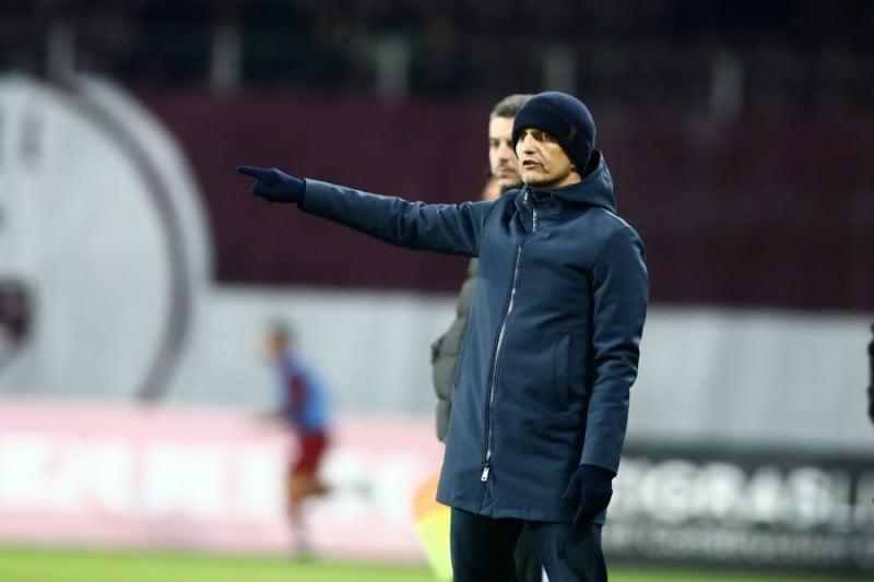 Υπόκλιση Ραζβάν στους παίκτες του: "Υπερήφανος για εσάς"