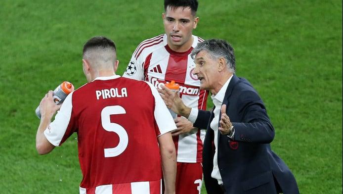 Βασικός παίκτης του Ολυμπιακού κόβει την μπάλα για να μείνει ως προπονητής!