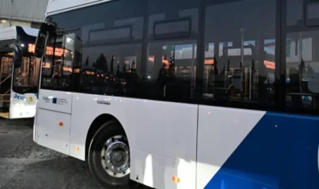 Άγρια επίθεση σε λεωφορείο: 24χρονος κάρφωσε στιλό στο μάτι επιβάτη 1 leoforeio 5 1090x645 1