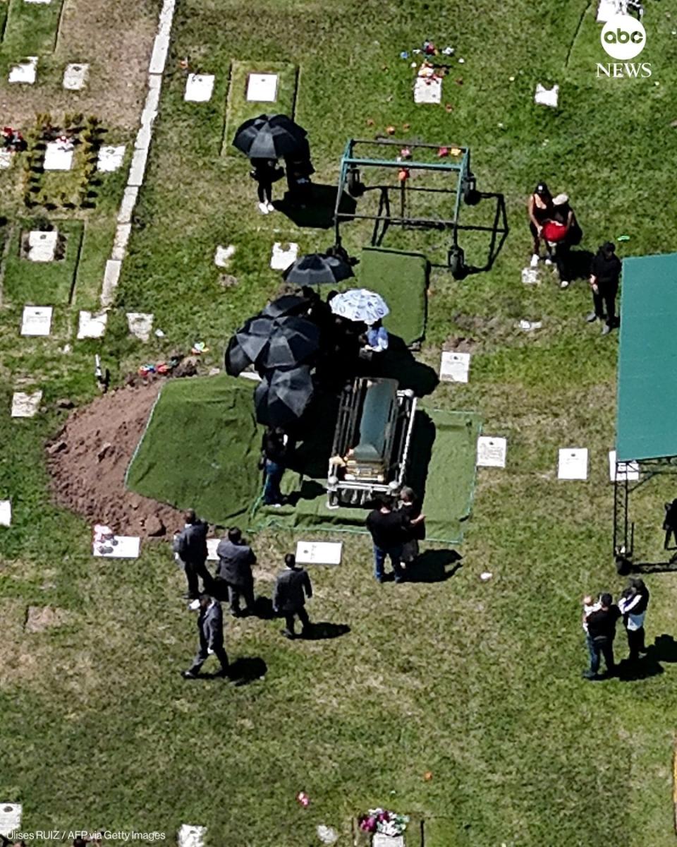 Σε χρυσό φέρετρο θάφτηκε ο διαβόητος Μεξικανός βαρόνος ναρκωτικών, El Mencho 3