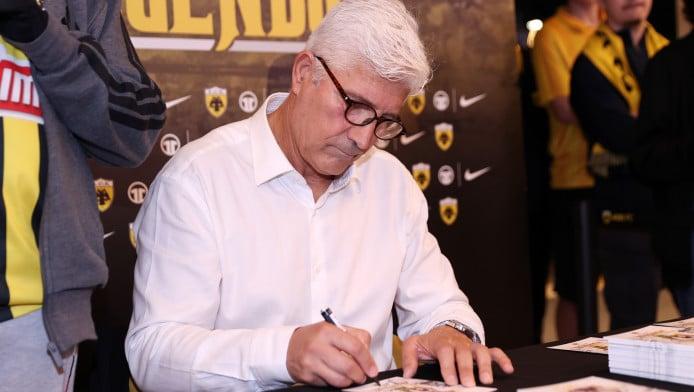 Μανωλάς: «Η διαιτησία είναι άθλια, τους καταλαβαίνεις - ΑΕΚ για πρωτάθλημα»