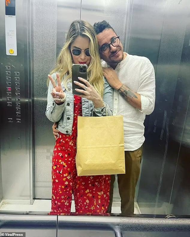 93667369 0 the pair had reportedly got engaged in december before they were a 20 1737833975171