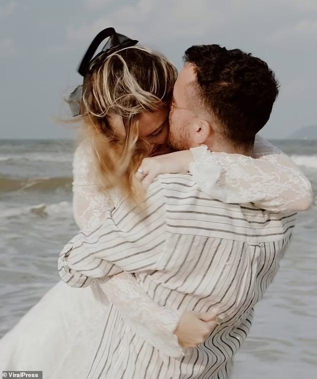 93672429 0 the devastating news comes just days after the couple surprised a 14 1737833665581