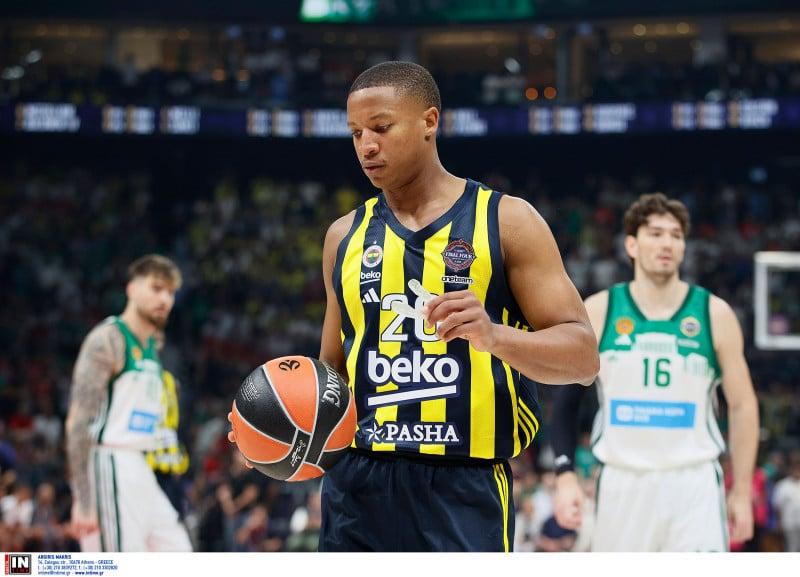 Βούιξε ο τόπος για Χολ! Τον θέλει ο Ολυμπιακός - Οι μνηστήρες