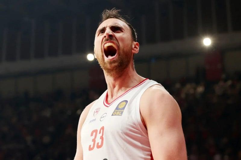 Μπαρτζώκας: "Μεγάλο ερωτηματικό για Βεζένκοφ" - Τι είπε για Γουόκαπ