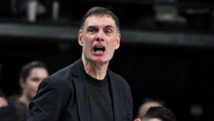 Μπαρτζώκας σε παίκτες: «Μην χαλαρώσετε μετά το ντέρμπι – Έχουμε δύσκολα»