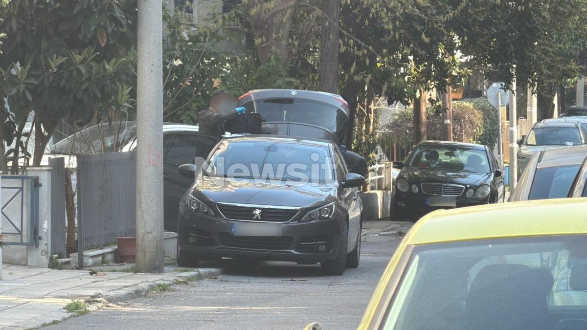 Αστυνομία ξεκίνησε έρευνα σε ένα σπίτι στην Καλαμαριά