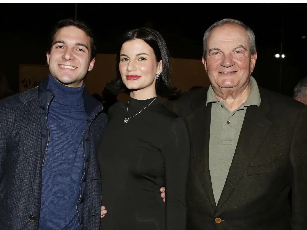 Αλίκη Καραμανλή: «Οι γονείς μου με στηρίζουν, όταν τους εντοπίζω ανάμεσα στους θεατές, ενθουσιάζομαι» 1 karamanli2