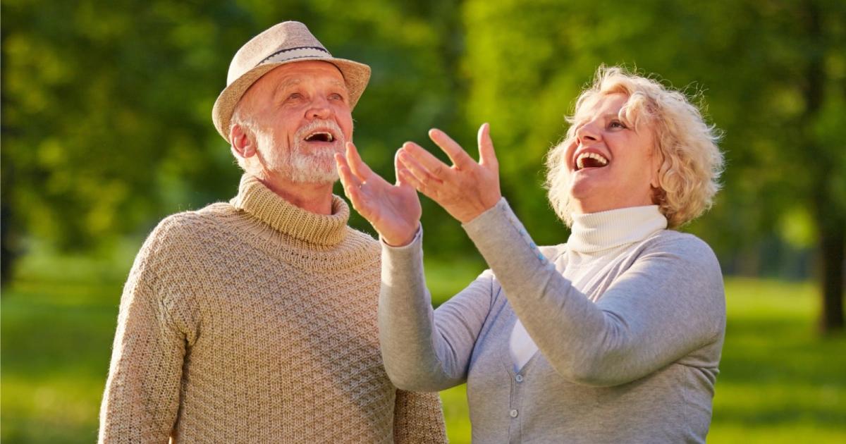 Όταν τα παιδιά σας δεν σας σέβονται και σας αγνοούν: Μην θυμώνετε, ακολουθήστε αυτά τα 7 βήματα 3 people who grow into their happiest self after 60 often adopt these daily habits 11zon