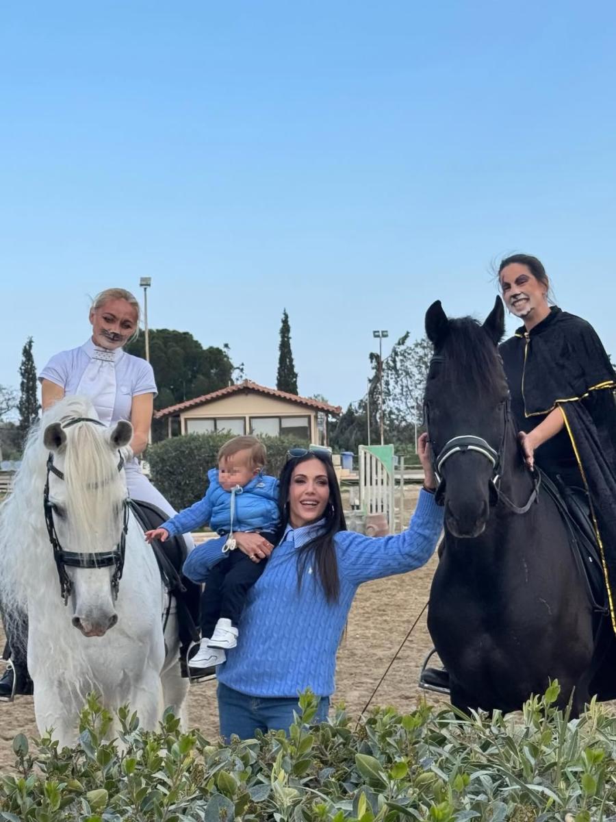 Ανθή Βούλγαρη: Ο γιος της έγινε ενός – Το πάρτι που οργάνωσε στον ιππικό όμιλο Μεσογείων 4 6 4