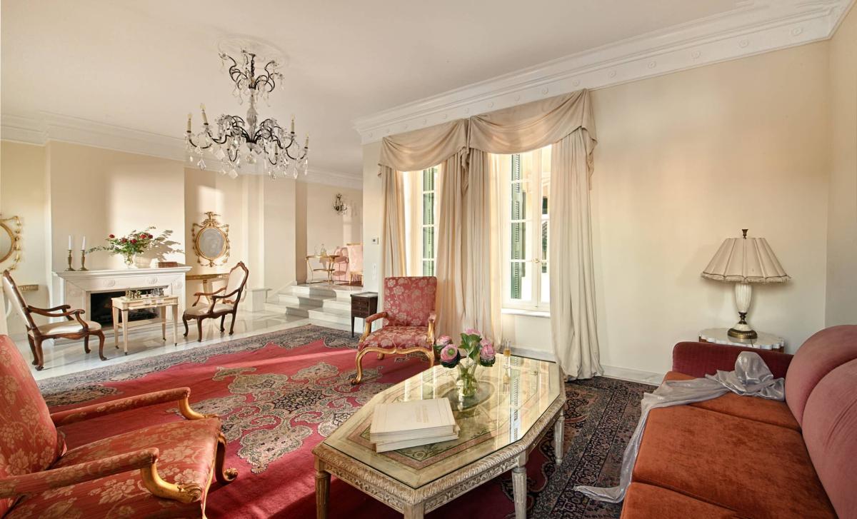 sothebys greece acropolis hideaway 2025 01 20 17 16 24 295117 scaled