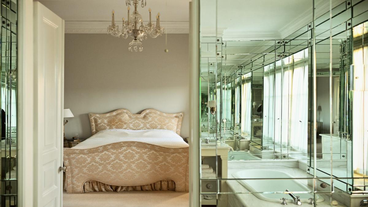 sothebys greece acropolis hideaway 2025 01 20 17 17 07 966543 scaled