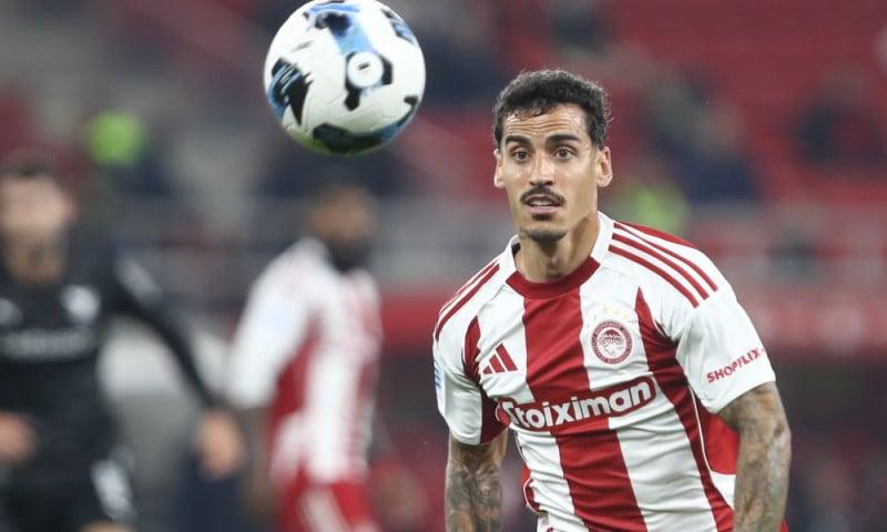 Ολυμπιακός: Τι τρέχει με Τσικίνιο - Τι περιμένει ο Μεντιλίμπαρ