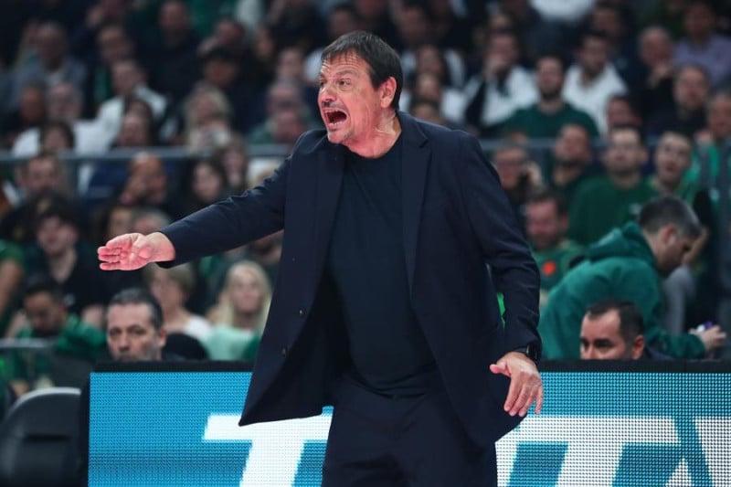 Αποθέωσε τους παίκτες του ο Αταμάν - "Έπαιξαν τρομερά"