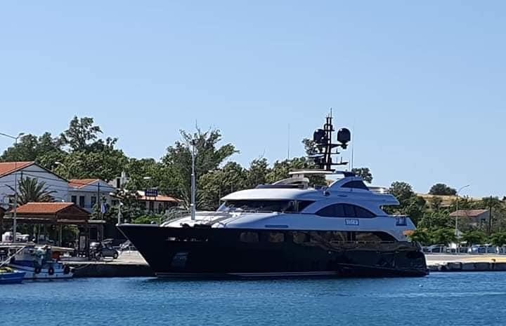 Γιάννης και Δήμητρα Κούστα – Στην αγορά για νέο super yacht; 4 200715084353 belita1