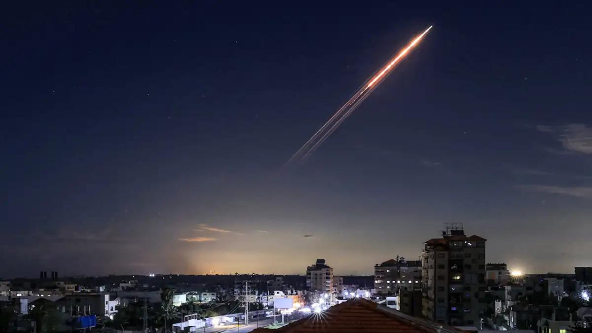 Σε 17 λεπτά θα έφτανε στην Ελλάδα: Ο αινιγματικός πύραυλος που εκτόξευσε το Ιράν στον Ινδικό και πόσο μακριά μπορεί να χτυπήσει 2 iran khorramshahr 4 missile attack on israel 1772714817